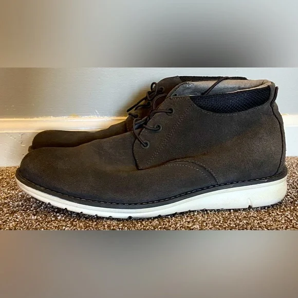 Kenneth Cole Reaction Chukka Boots/Shoes Men’s Grey Techno Suede Size 9 Kenneth-Cole-Reaction-Men-s-  main image 2